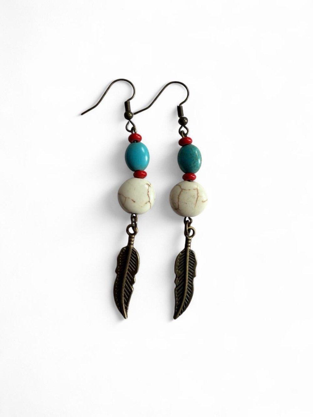 NWT Handmade Boho Turquoise & Feather Western Drop Earrings 🪶